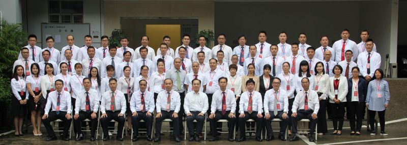 1508320795964084.jpg 003公司工代会整个代表合影留想.jpg