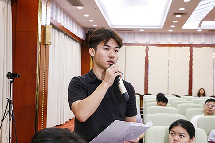 图4：科技日报记者‘’.jpg