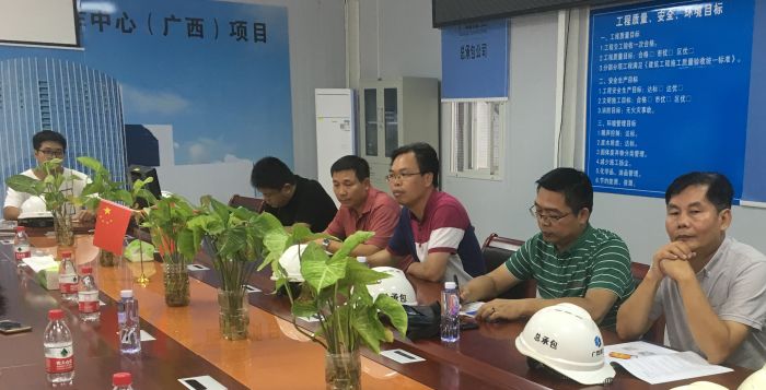 陈祖训在总结会上讲话。。。。。。卢文清摄.jpg