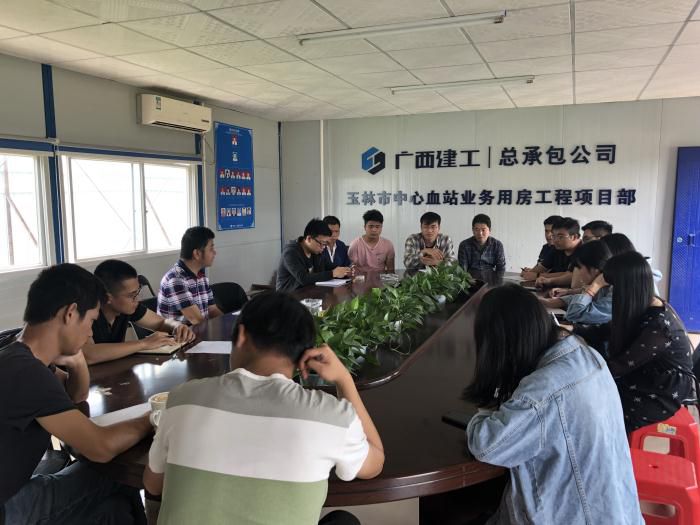 3会议现场。。。。。。。李宁 摄_700x525.jpg