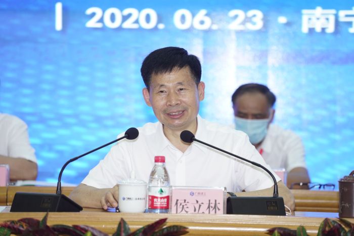 1595499062790536.jpg 候立林讲话 王平顶山 摄.jpg