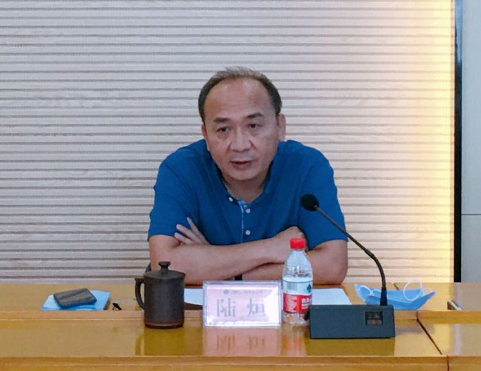 陆烜讲话。。。。。。。。覃洪浩  摄1.jpg