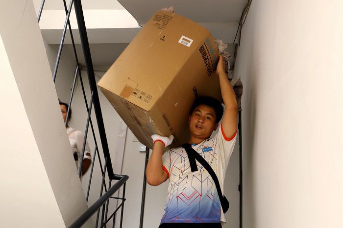 5.2算帐楼路内的杂物.JPG