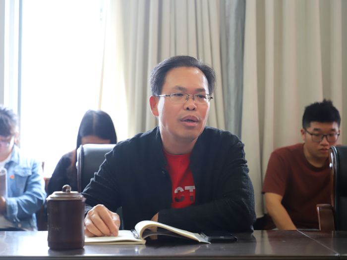 陈祖训作讲话。。。。。。。。谭龙 摄.jpg