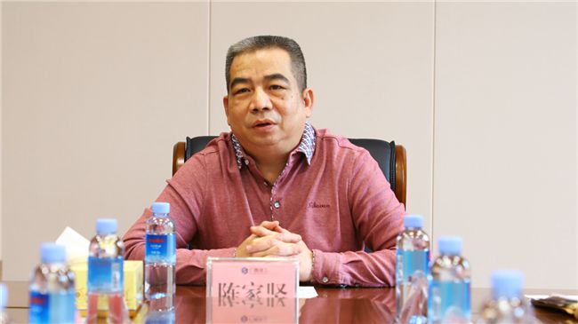 陈家坚作讲话。。。。。。。谭龙 摄（建图）.jpg