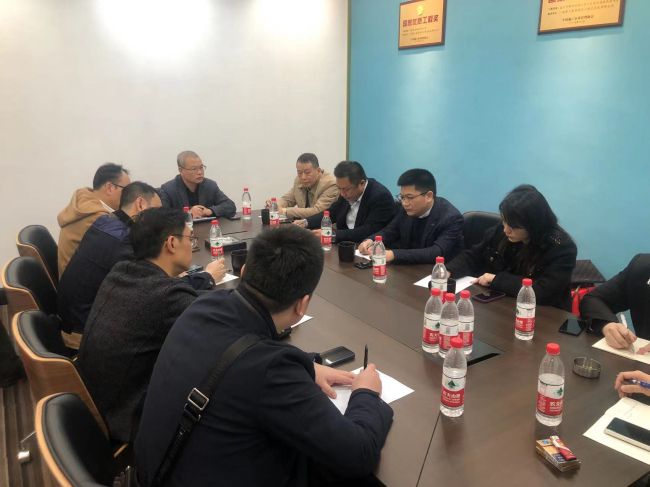 调研会议现场。。。。。。。。白科 摄（建图）.jpg