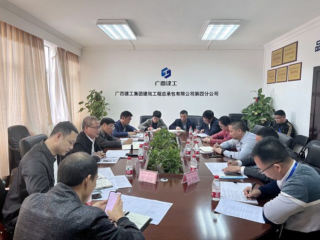 调研会现场。。。。。卢丽君 摄（建图）.jpg