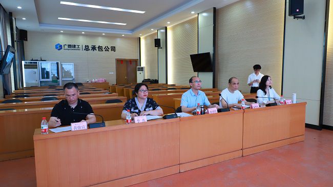 竞选会评委。。。。。。。。李立云 摄（建图）.jpg