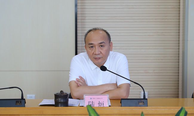 陆烜讲话。。。。。郑诗宝 摄（建）.jpg