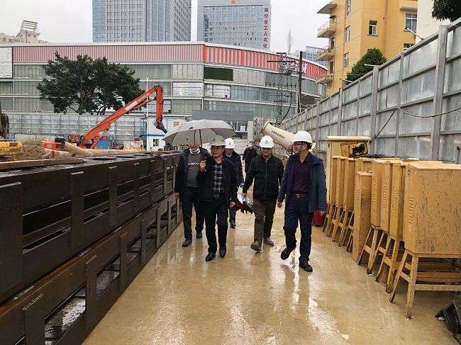 查抄现场。。。。。罗成 摄（建图）.jpg