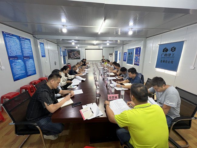 会议现场。。。。。。。廖之锭 摄（建图）.jpg