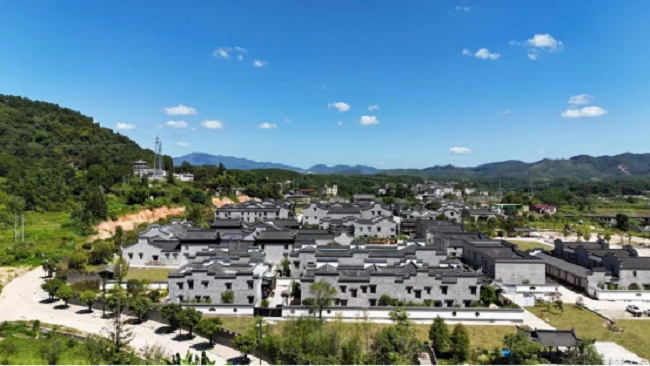 项目现场图。。。。。。。杨明皓 摄 （建图）.png