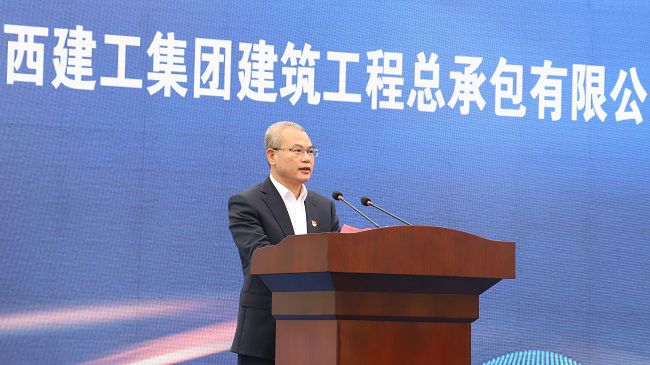 邓少新致辞。。。。。。。。杨钰 摄（建图）.jpg