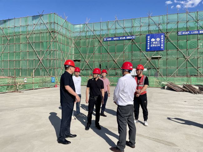 现场调研。。。。。。。。关惠琳 摄（建图）.jpg